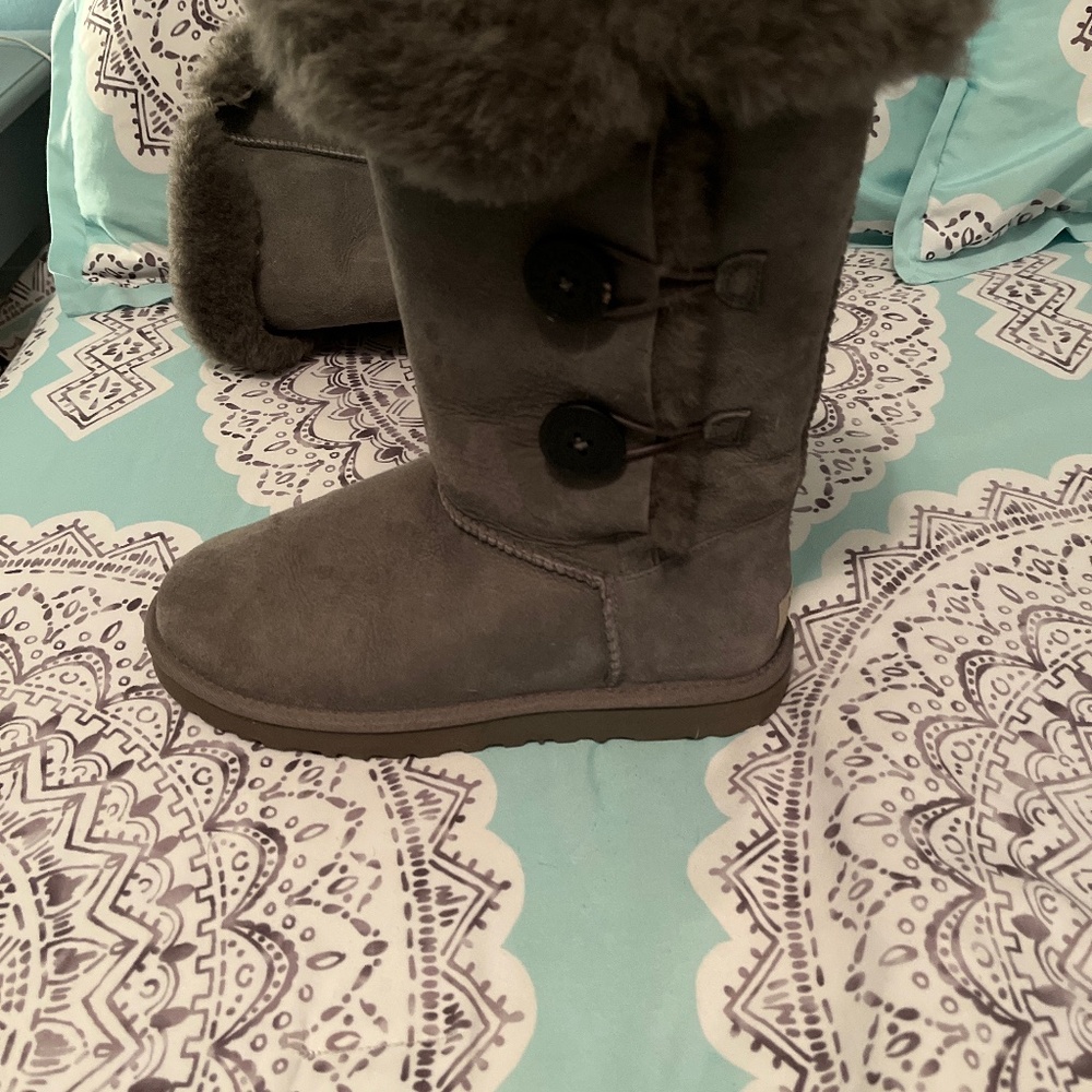 New ugg gray  button tall boots